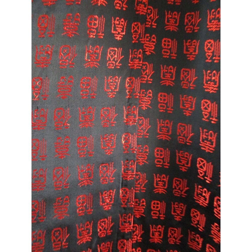Kimono Style Robe Black Red Hanzi Funan Fu No Label Vintage EUC Sash Included - Picture 9 of 16